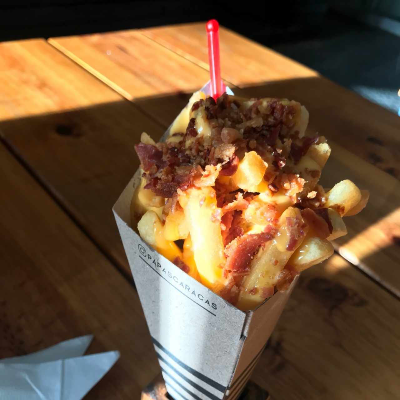 papas con queso y tocineta 