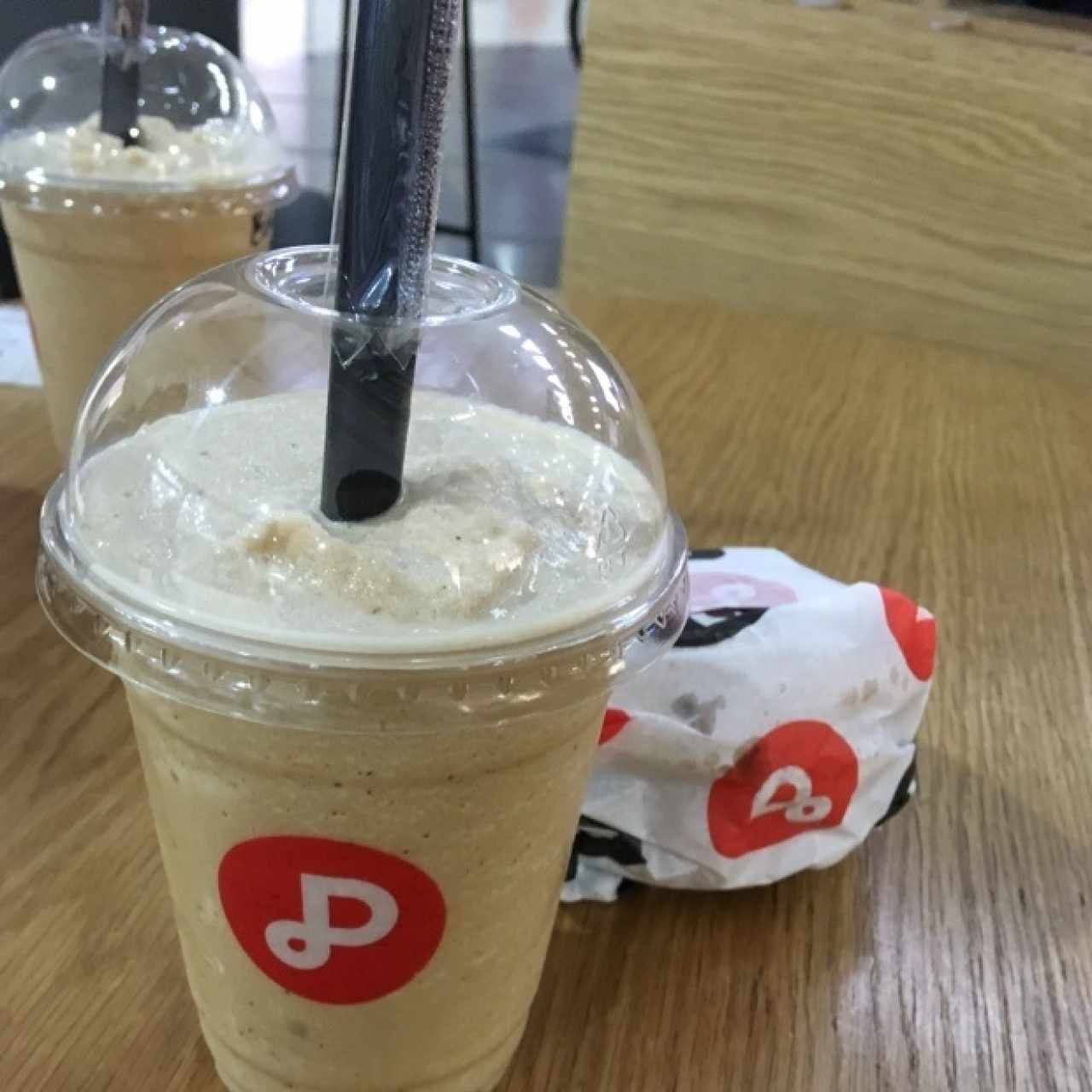 frapuccino con muffin se vainilla y chispas!