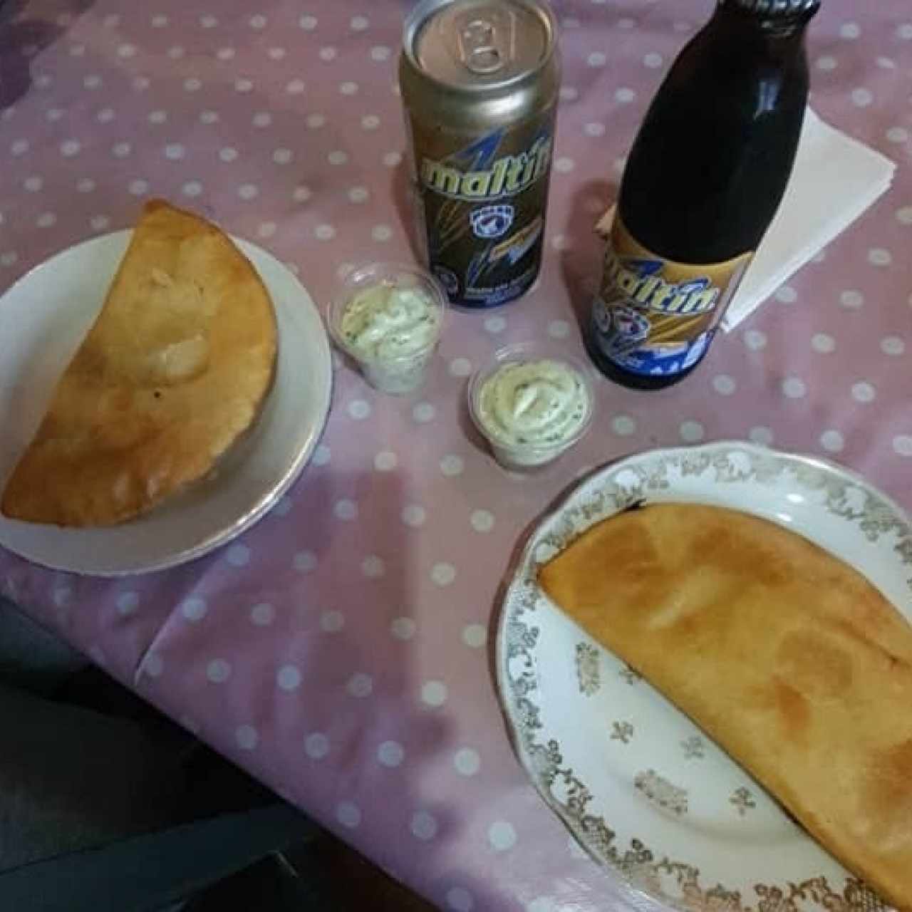 Empanada de asado negro y queso