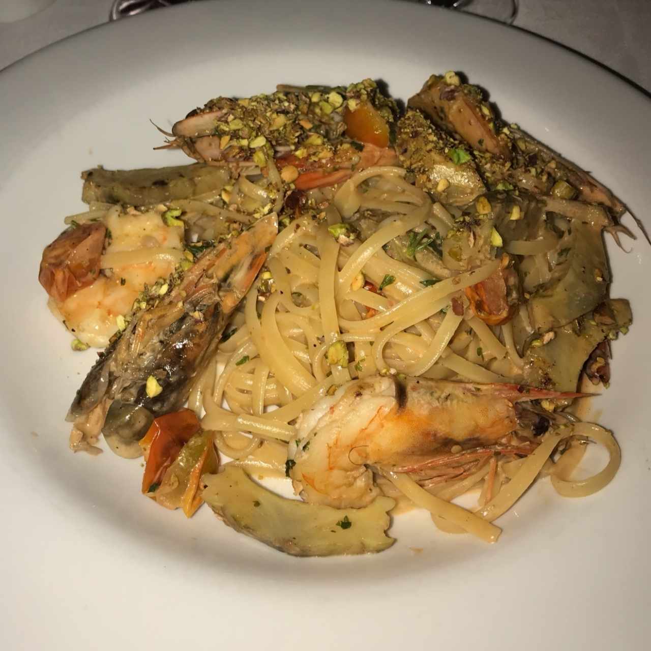 pasta con langostinos y frutos secos exquisita 