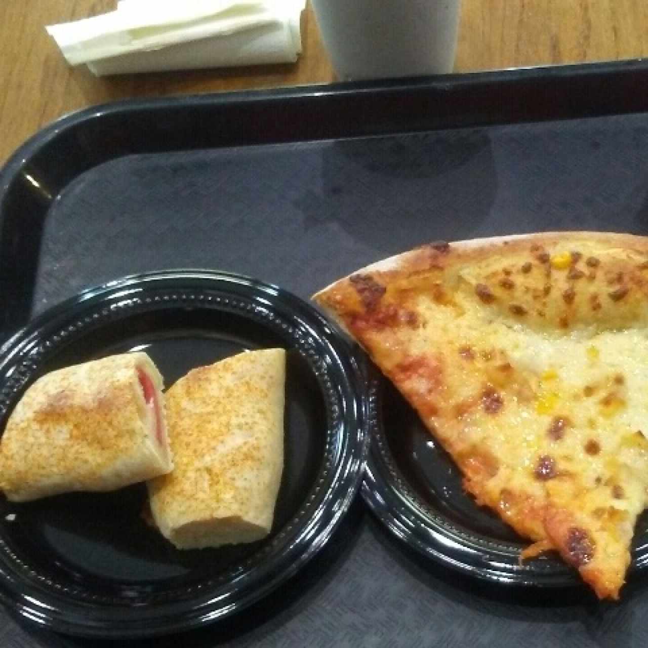 Strombolis - Pepperoni y Slice de Carbonara