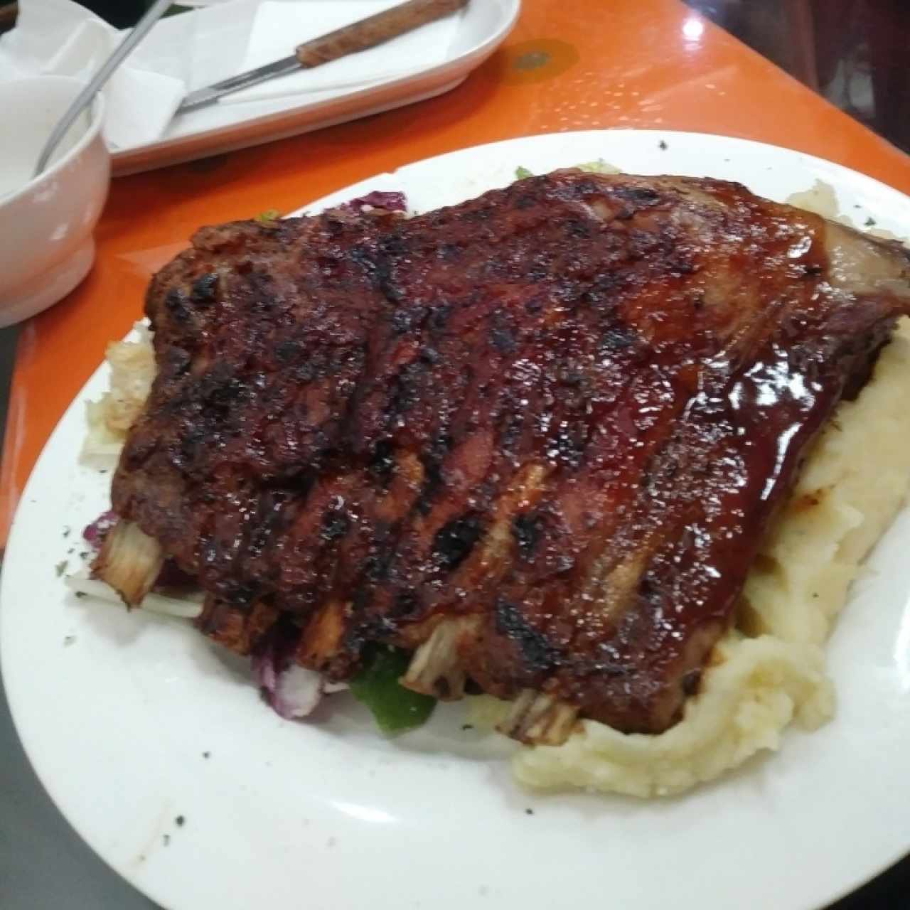 Costilla en salsa bbq