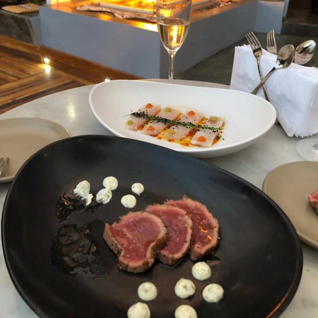 sashimi con aji con clasico lomito