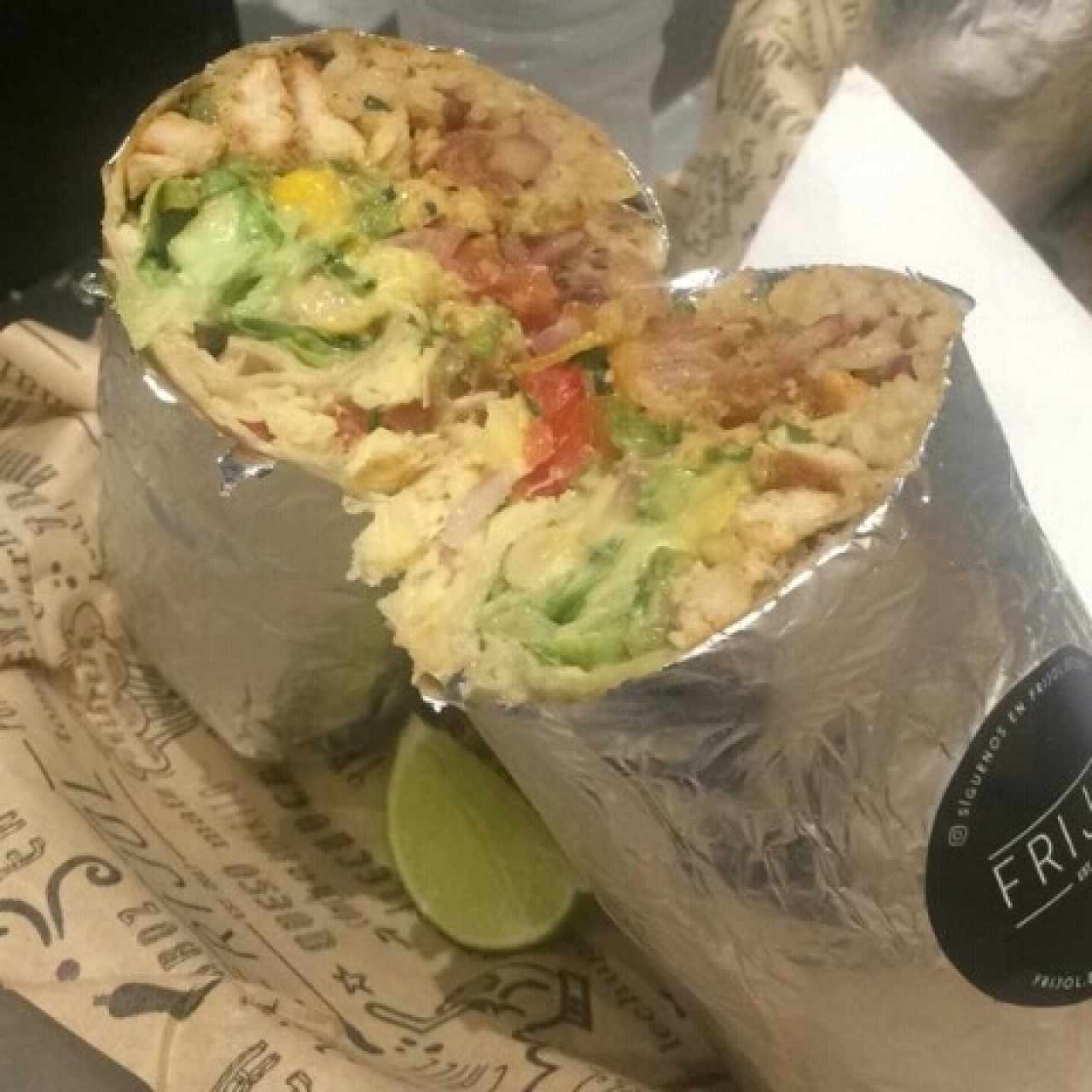 Burrito mixto Porkbelly y pollo