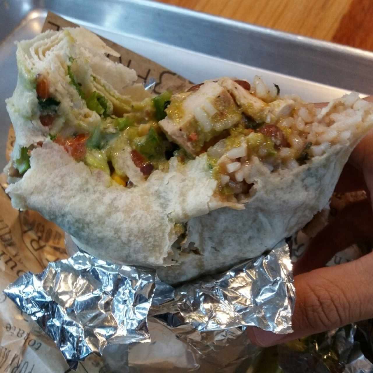 burrito de pollo con 2 mordiscos 😆