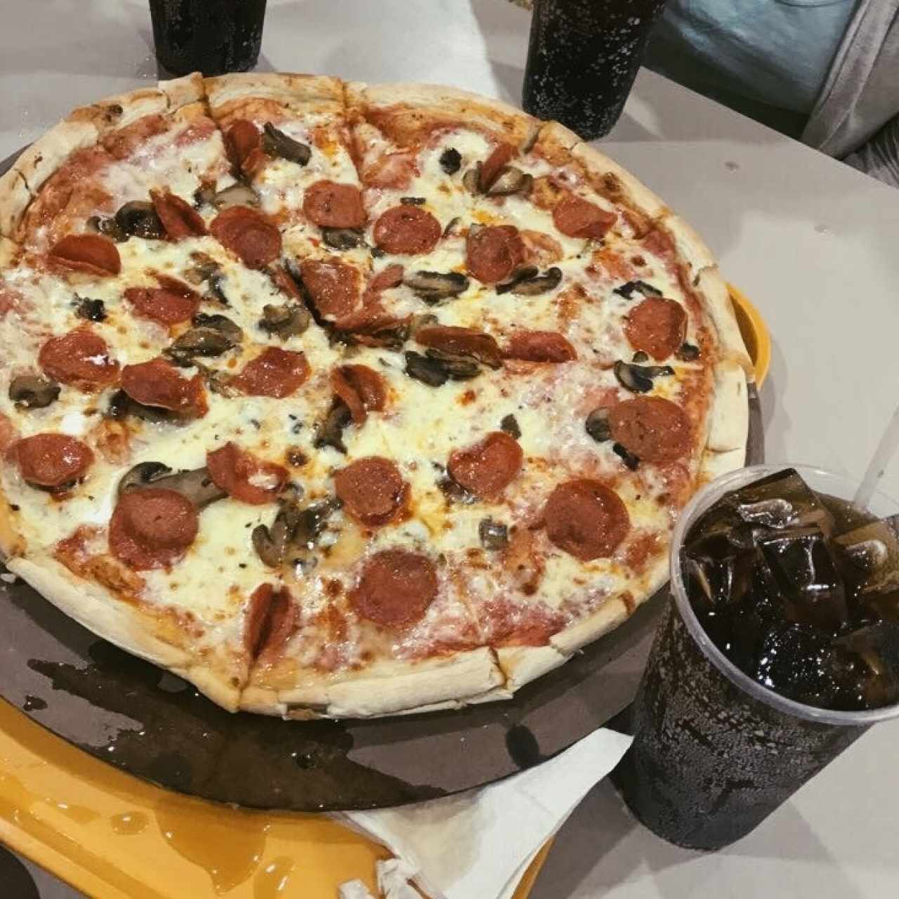 pepperoni con extra de champiñones