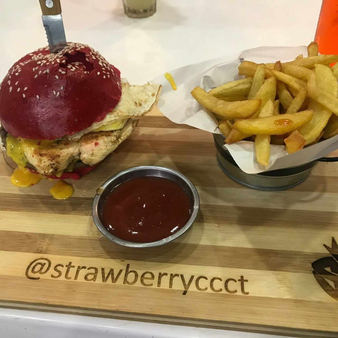 Hamburguesa con papas