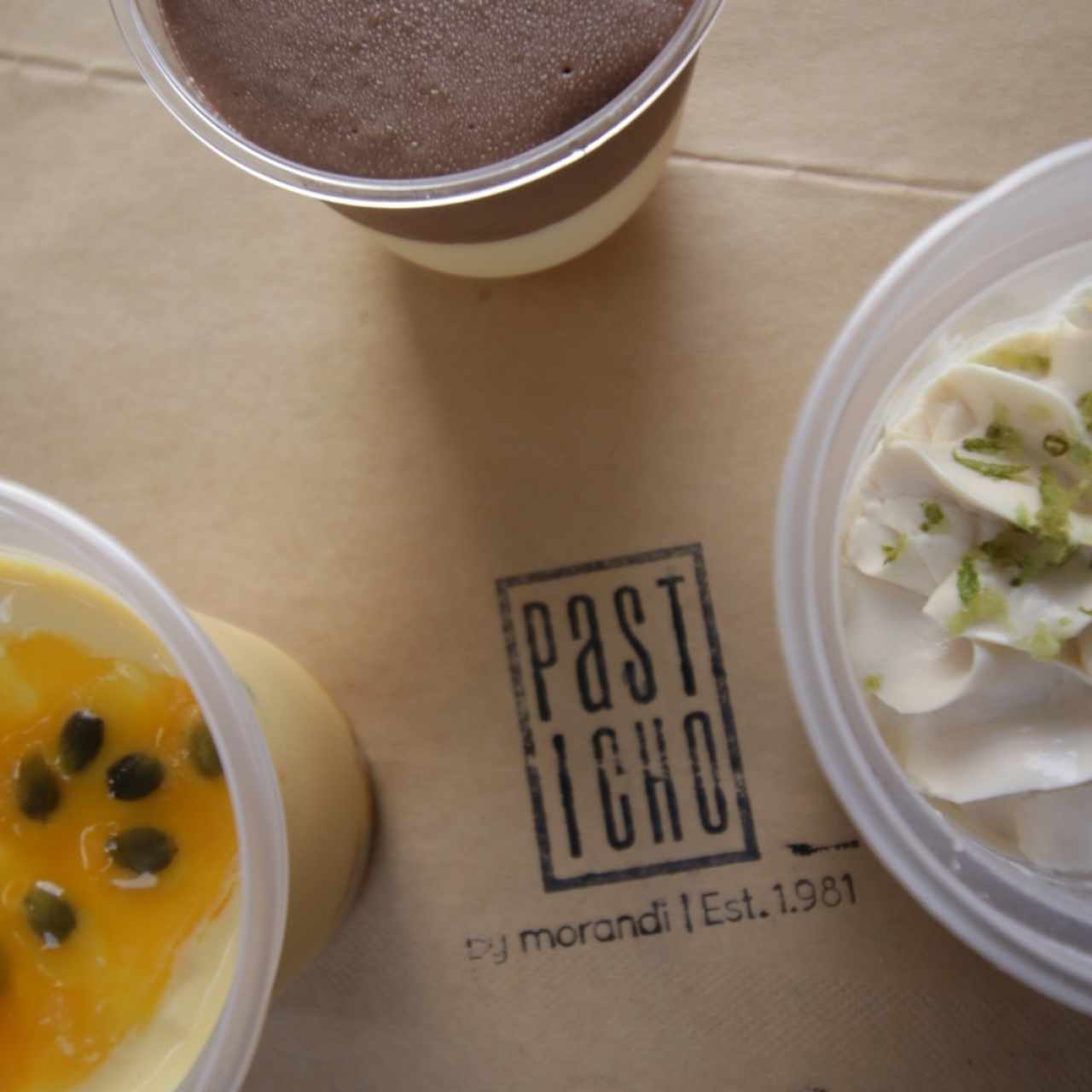 pie de parchita, limón y chocolate