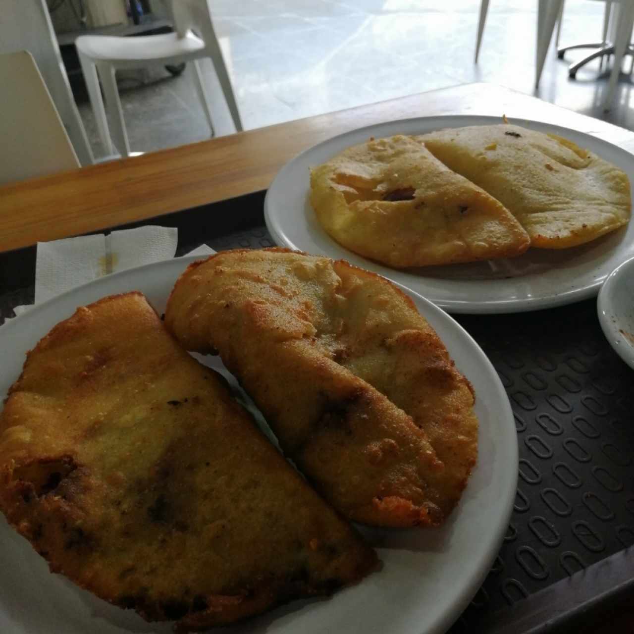 empanadas de carne y pollo