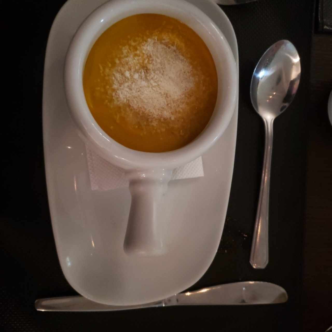 Crema de Auyama con queso Parmesano