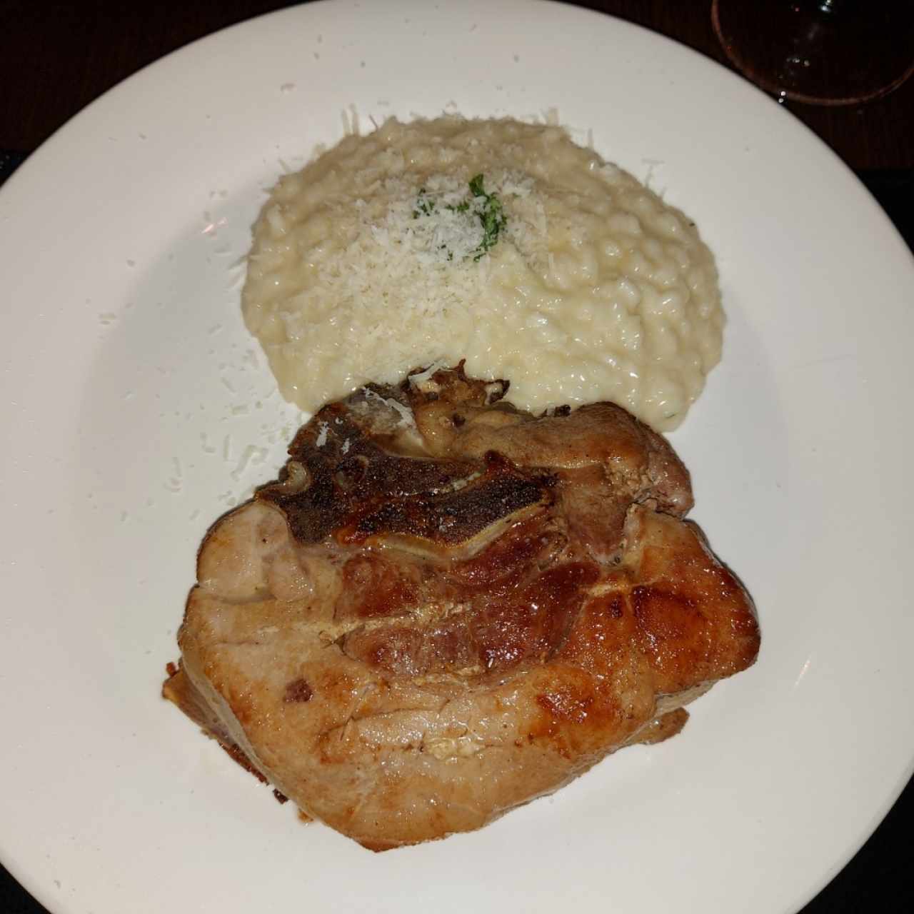Arista de Cerdo al Romero con Rissotto de Parmesano.