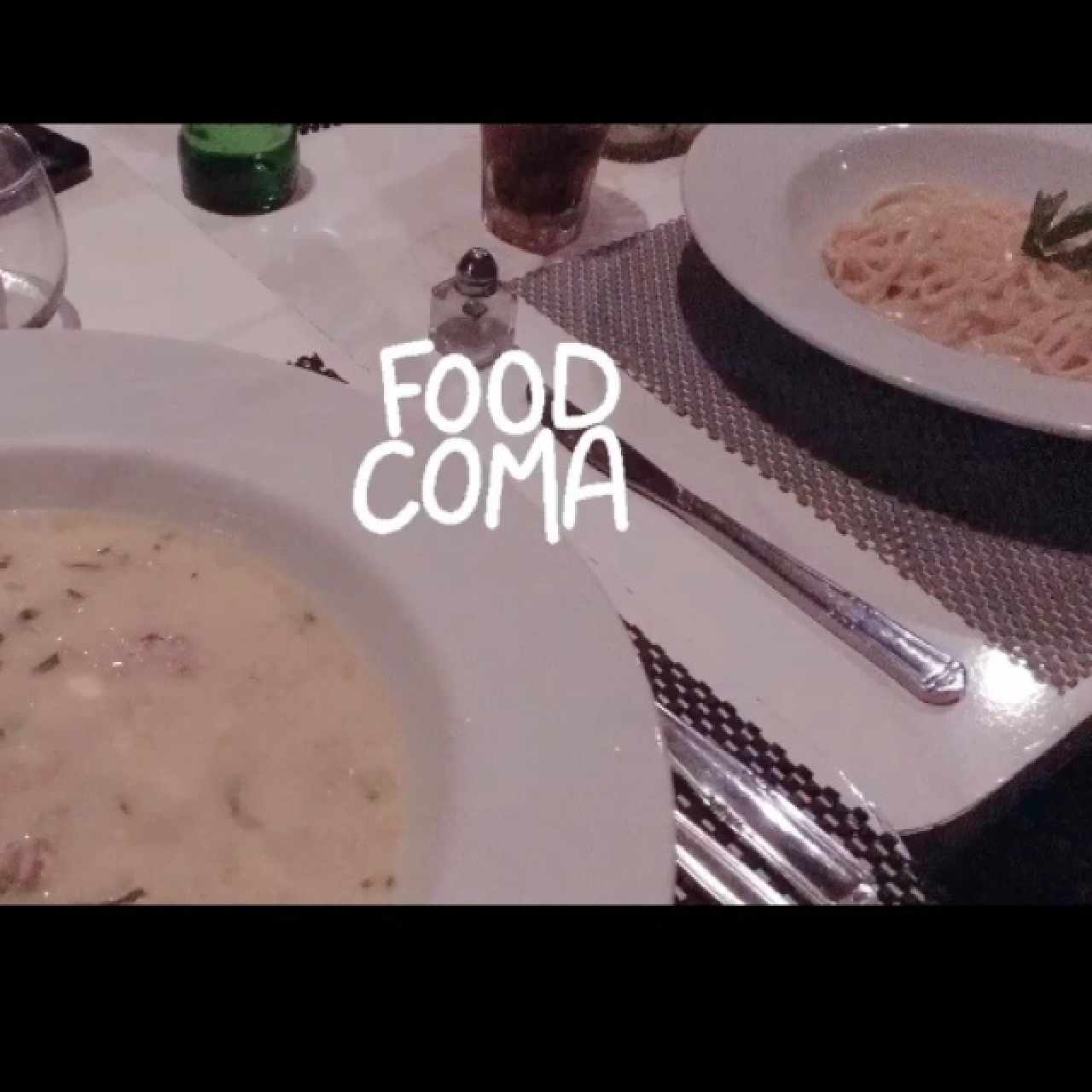 chupe de pollo y pasta a la crema