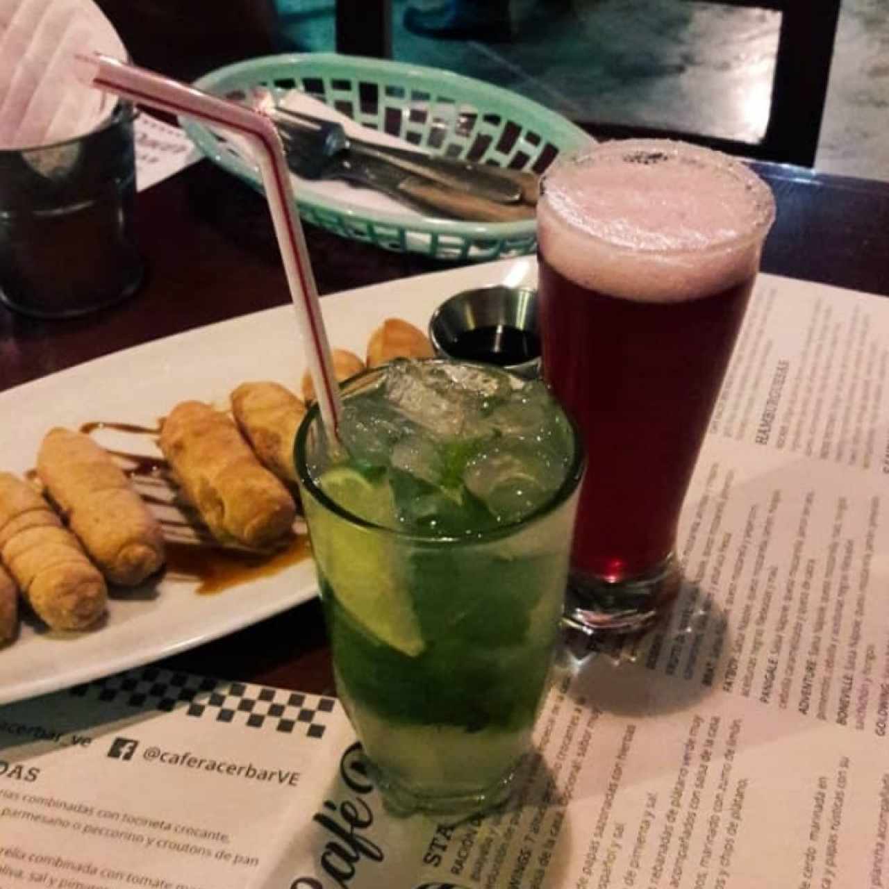 Limonada con yerbabuena y Michelada Krieg