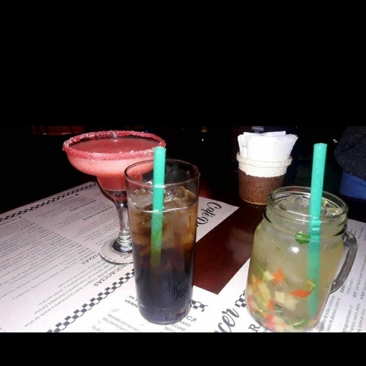 Mojito con ají picante, cuba libre y daiquiri