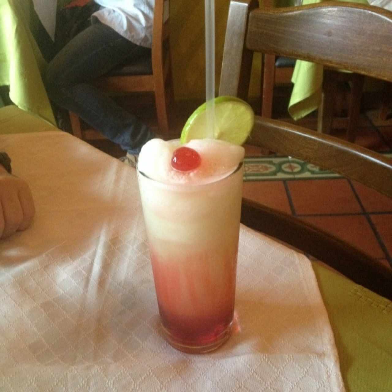 Limonada frappe con granadina