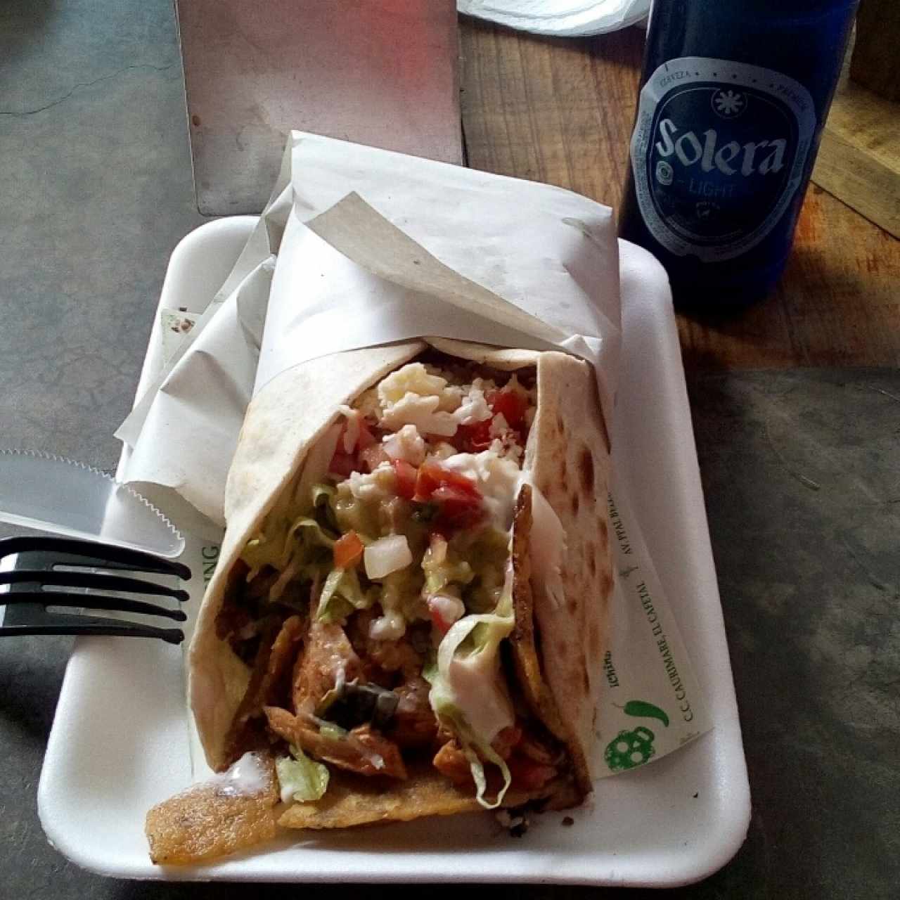 Burrito Crunch de pollo guisado