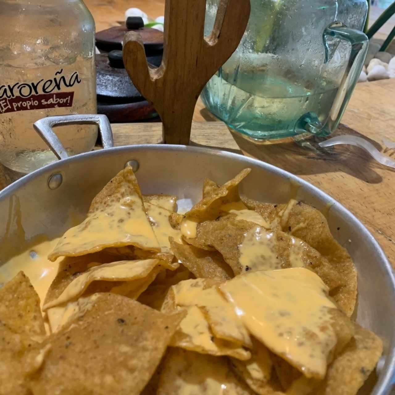 nachos con queso...