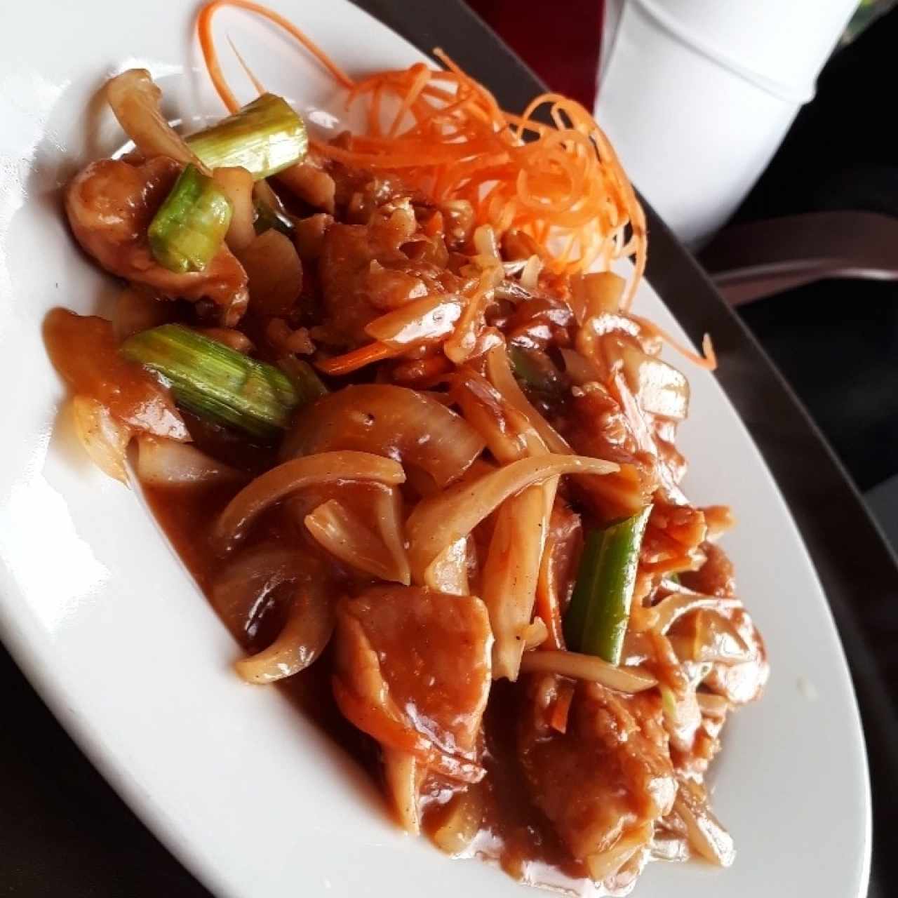Pollo en Salsa de Ostras con Champiñones