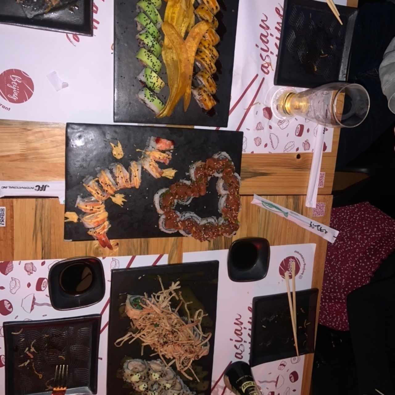 SUSHI ROLLS/MAKIS/PREMIUMS - Dragón Especial Roll
