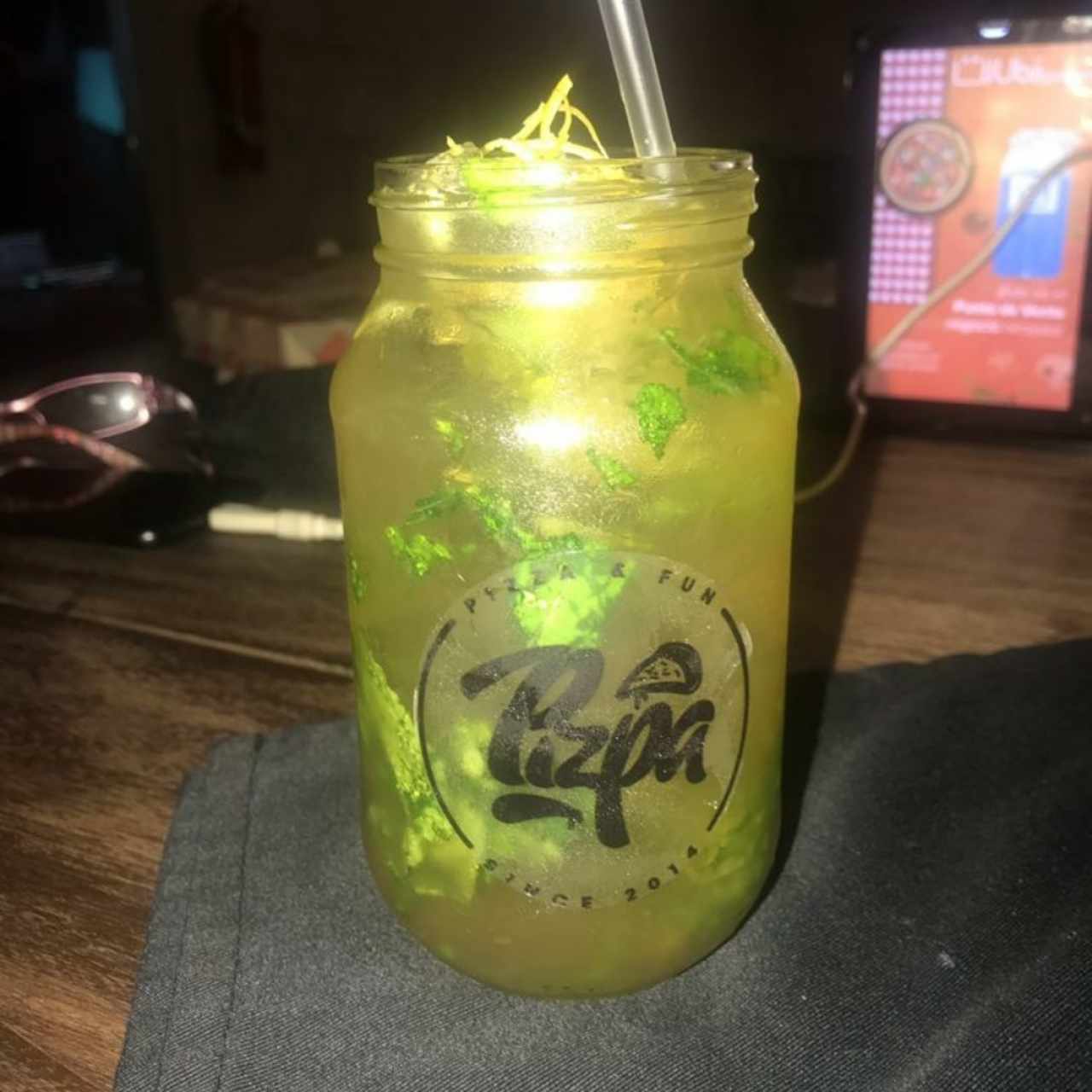 Mojito con Linaje, Espectacular 
