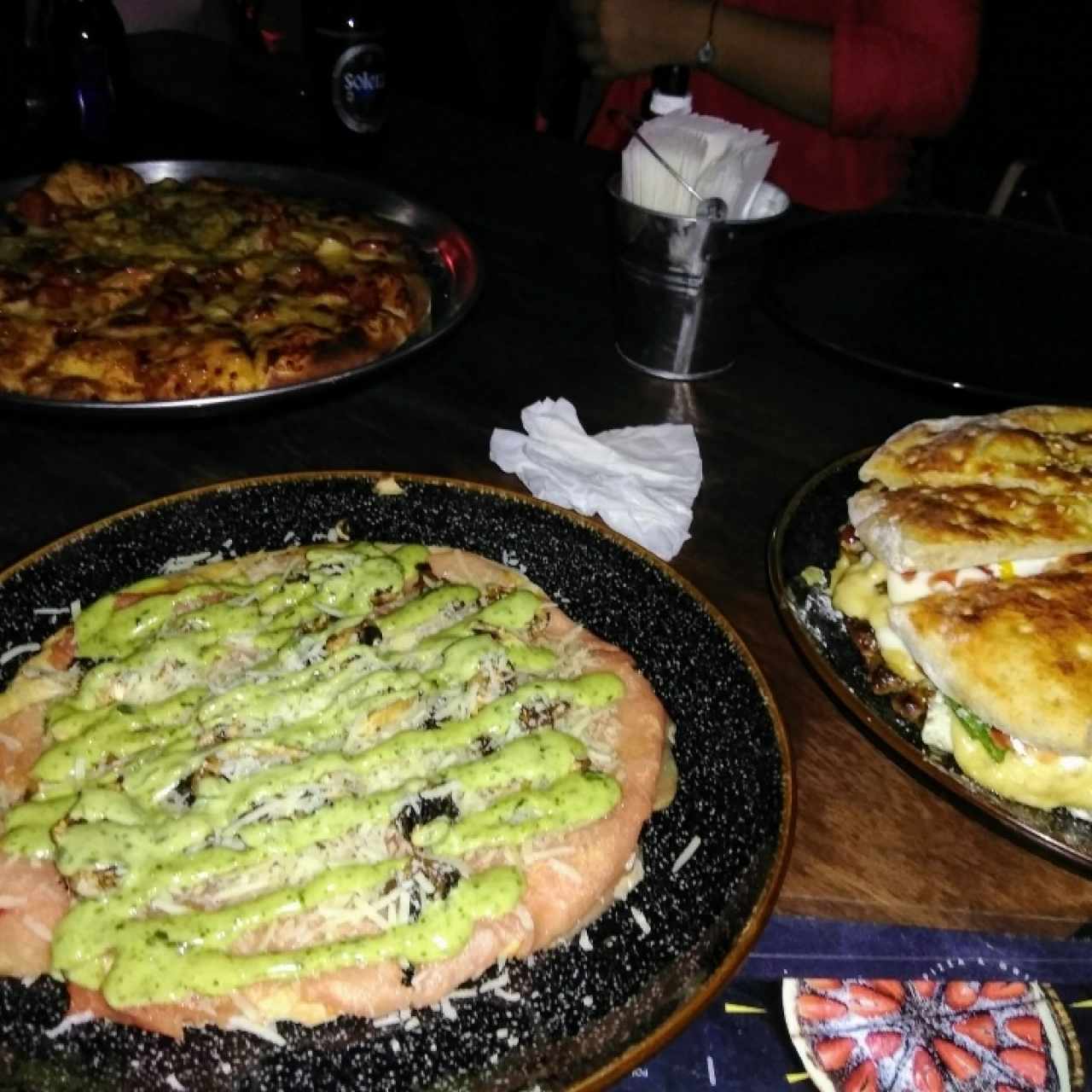 Pizza con carpaccio de lomito