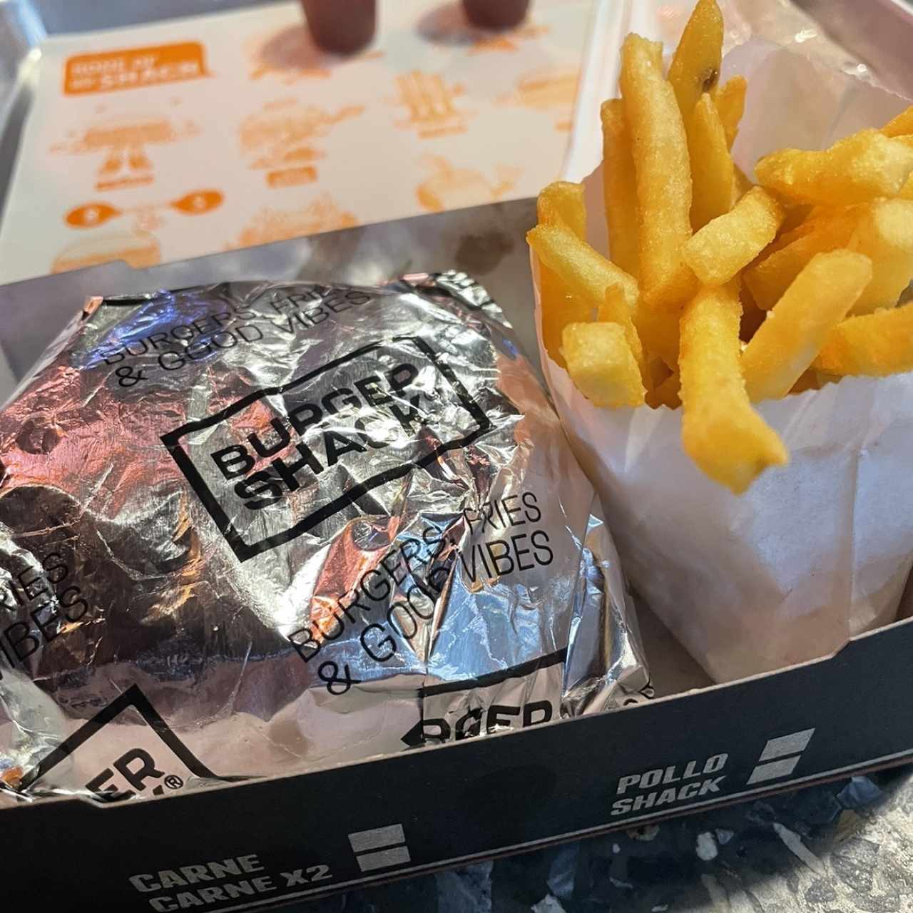 Combo hamburguesa con trufa y tocineta