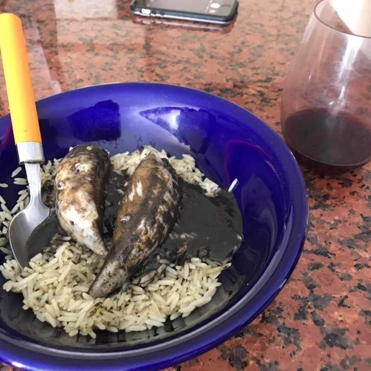 Calamares en Su Tinta, Espectaculares y Fresquisimos, los Compraron Vivos