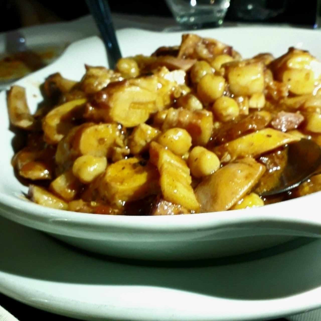 Pulpo Garbanzo y chorizo 