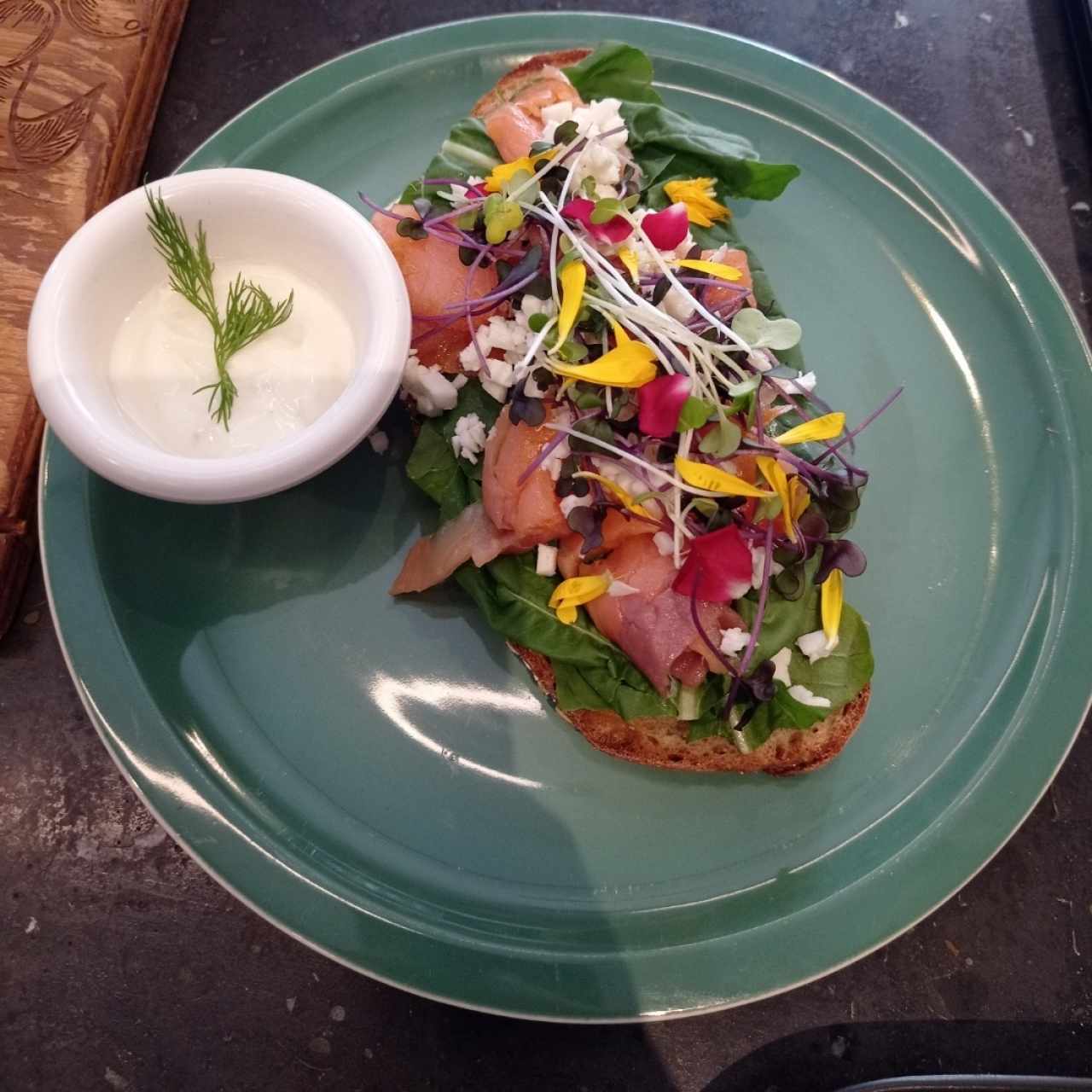 Tostada de Salmón
