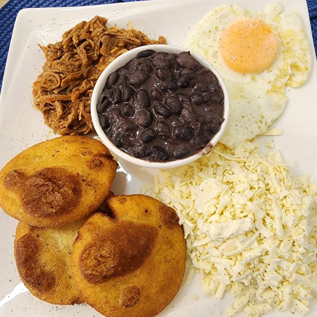 Desayuno criollo