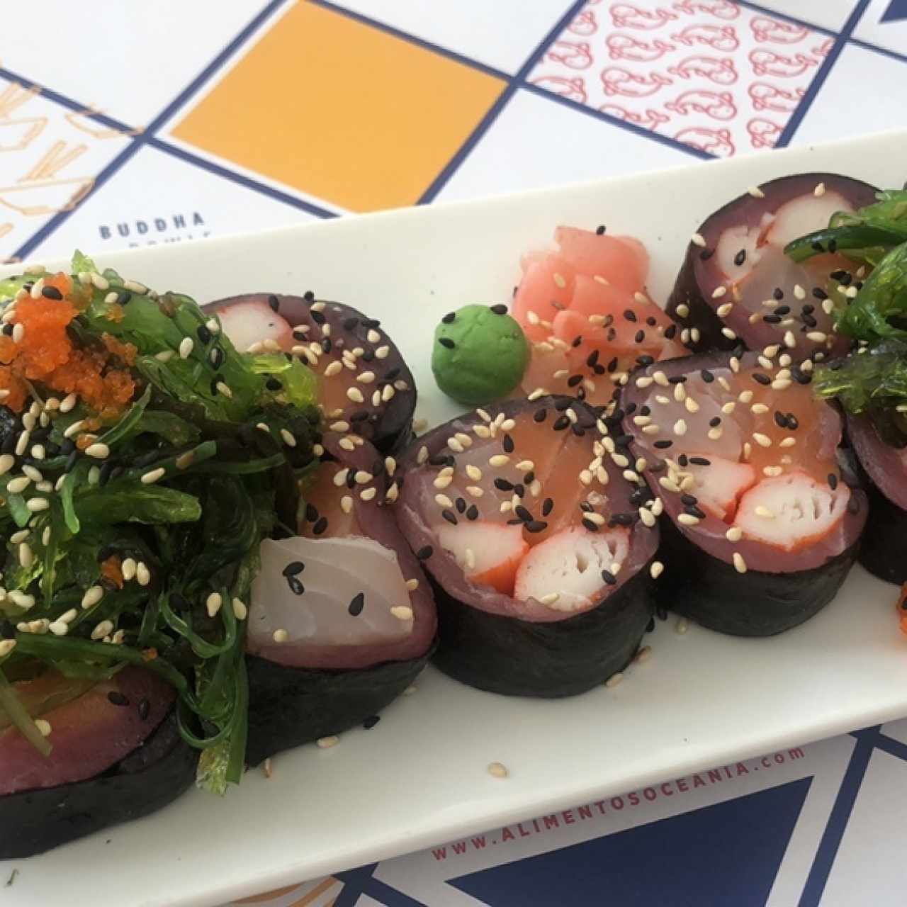 sakana roll. Roll sin arroz, solo proteina y nori