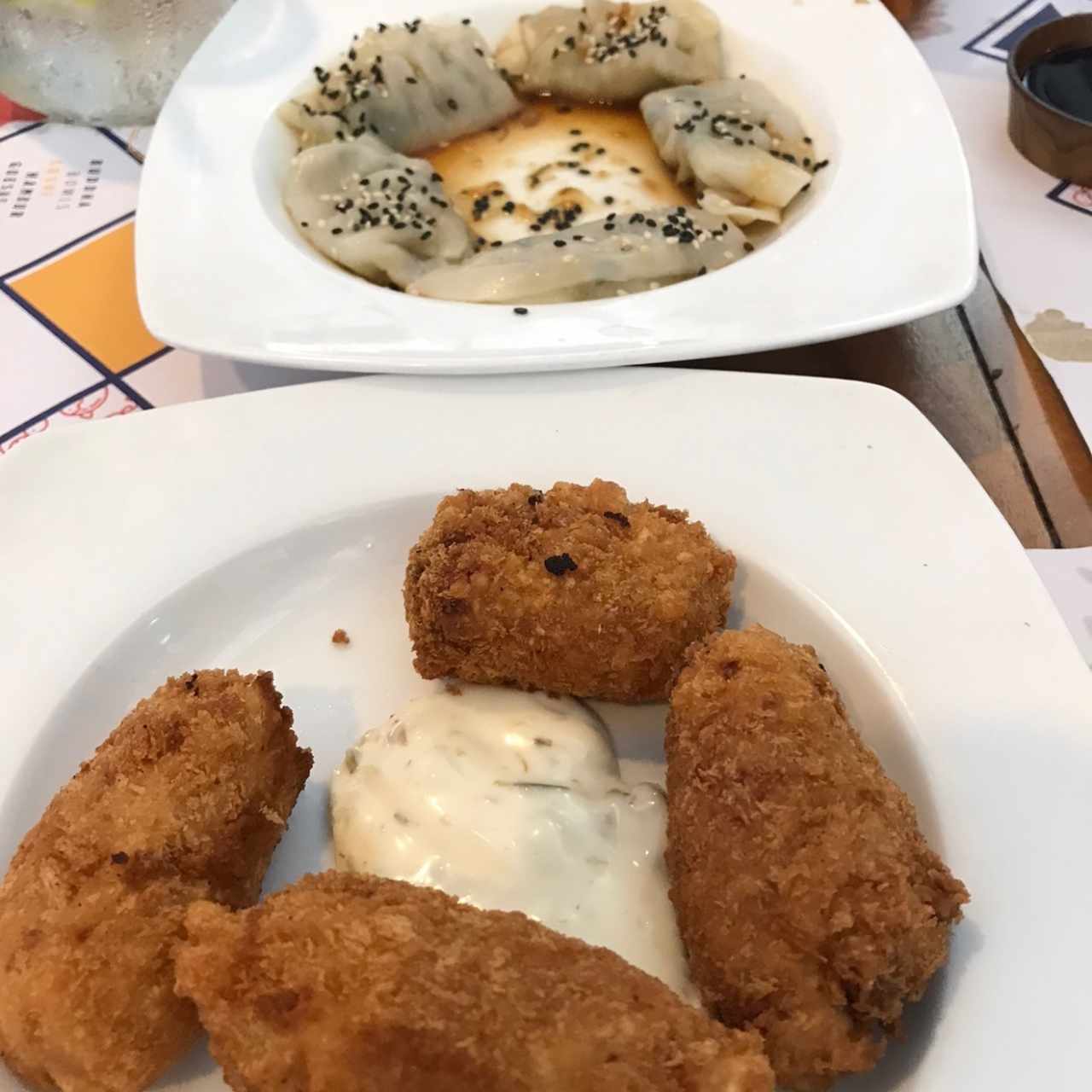 gyoza y croqueta de cagrejo
