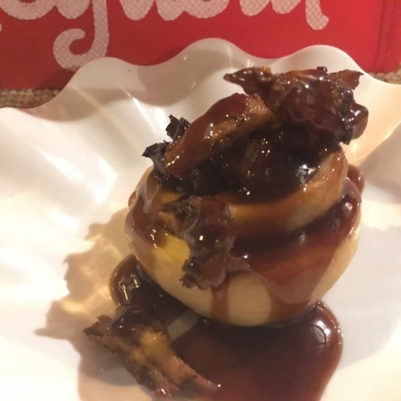 Maxi Rolls de Pernil , bañado en salsa bbq 