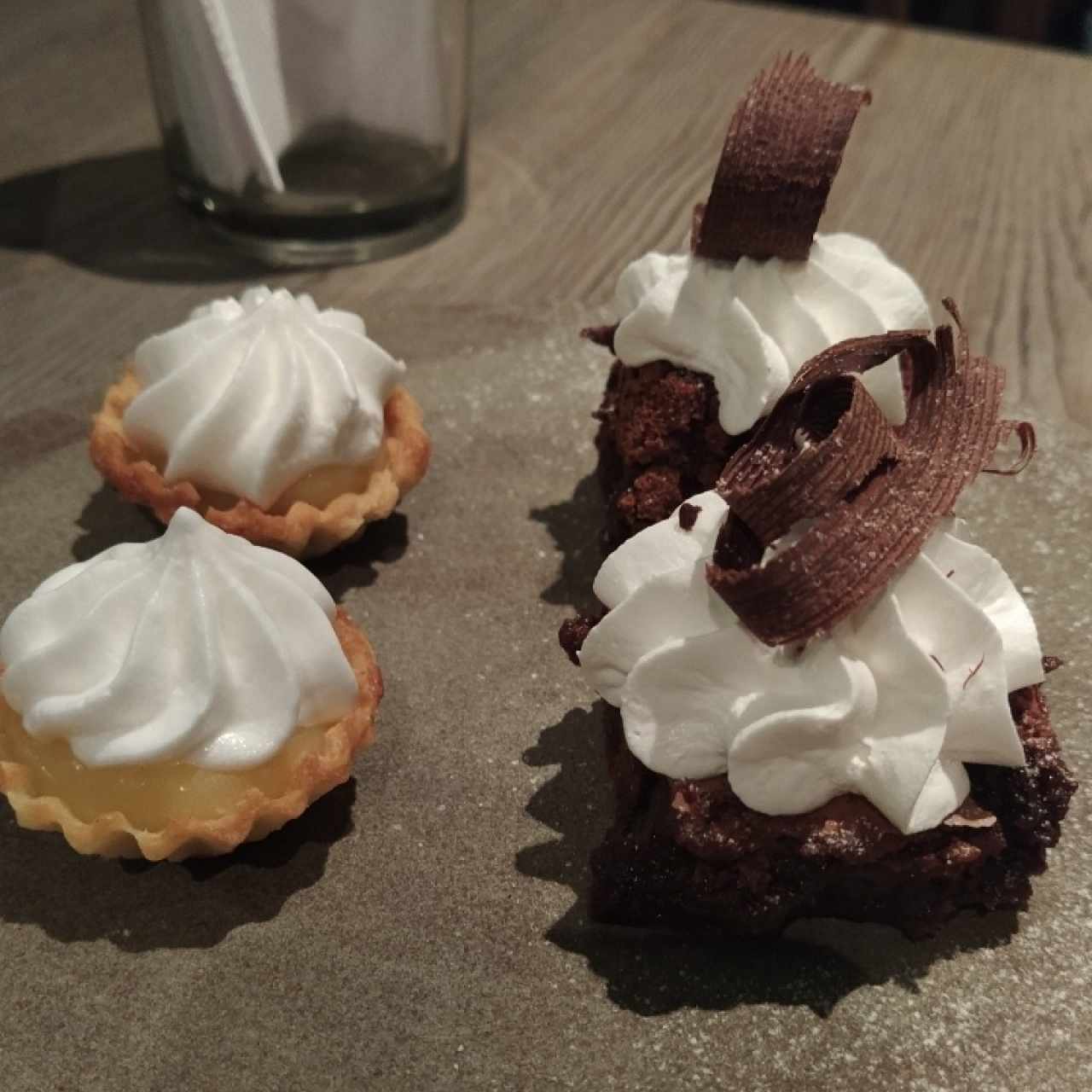 Pie de limón y brownie