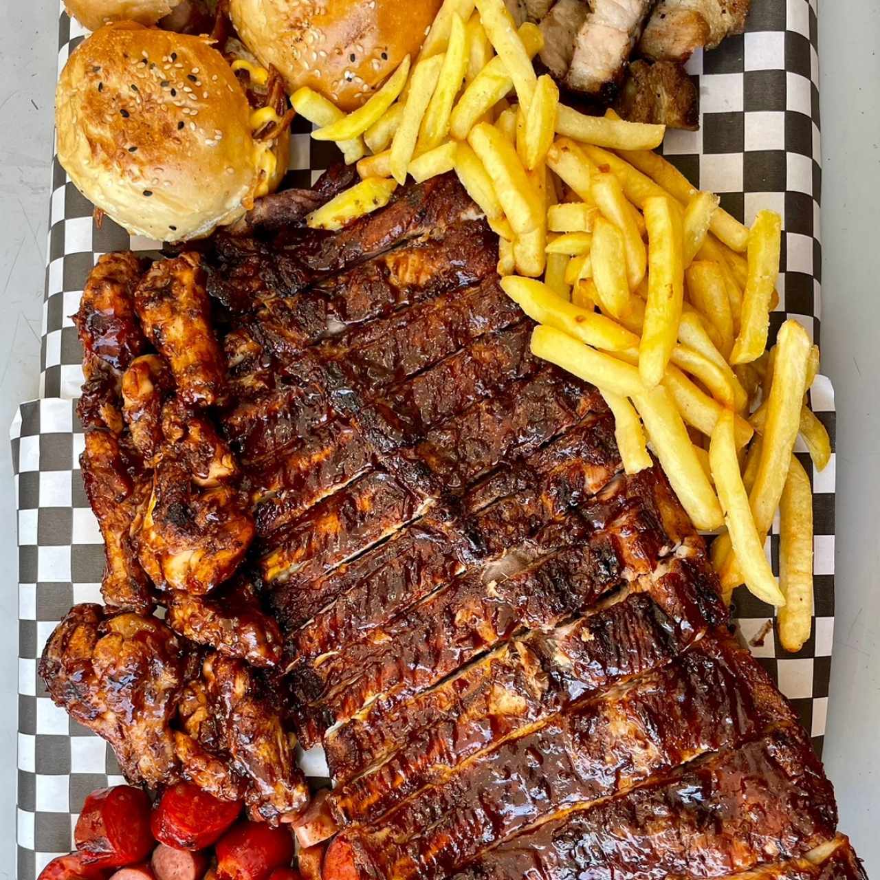 BANDEJA LOCA