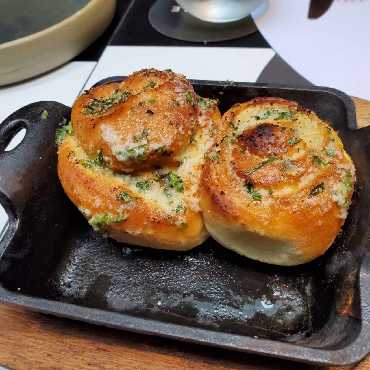 Roll de pan con ajo
