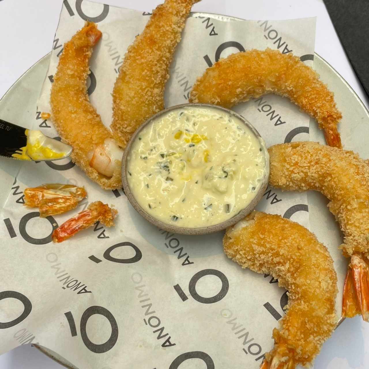 Langostinos con salsa tártara de coco