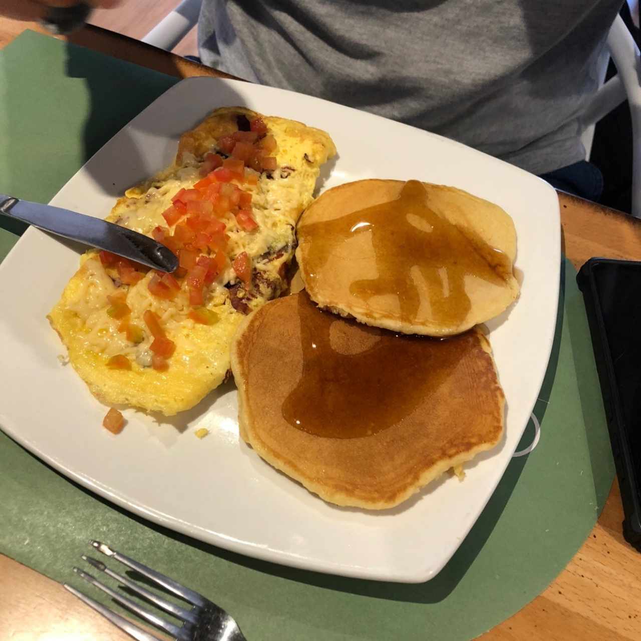 DESAYUNOS - OMELETTE CON TOCINETA