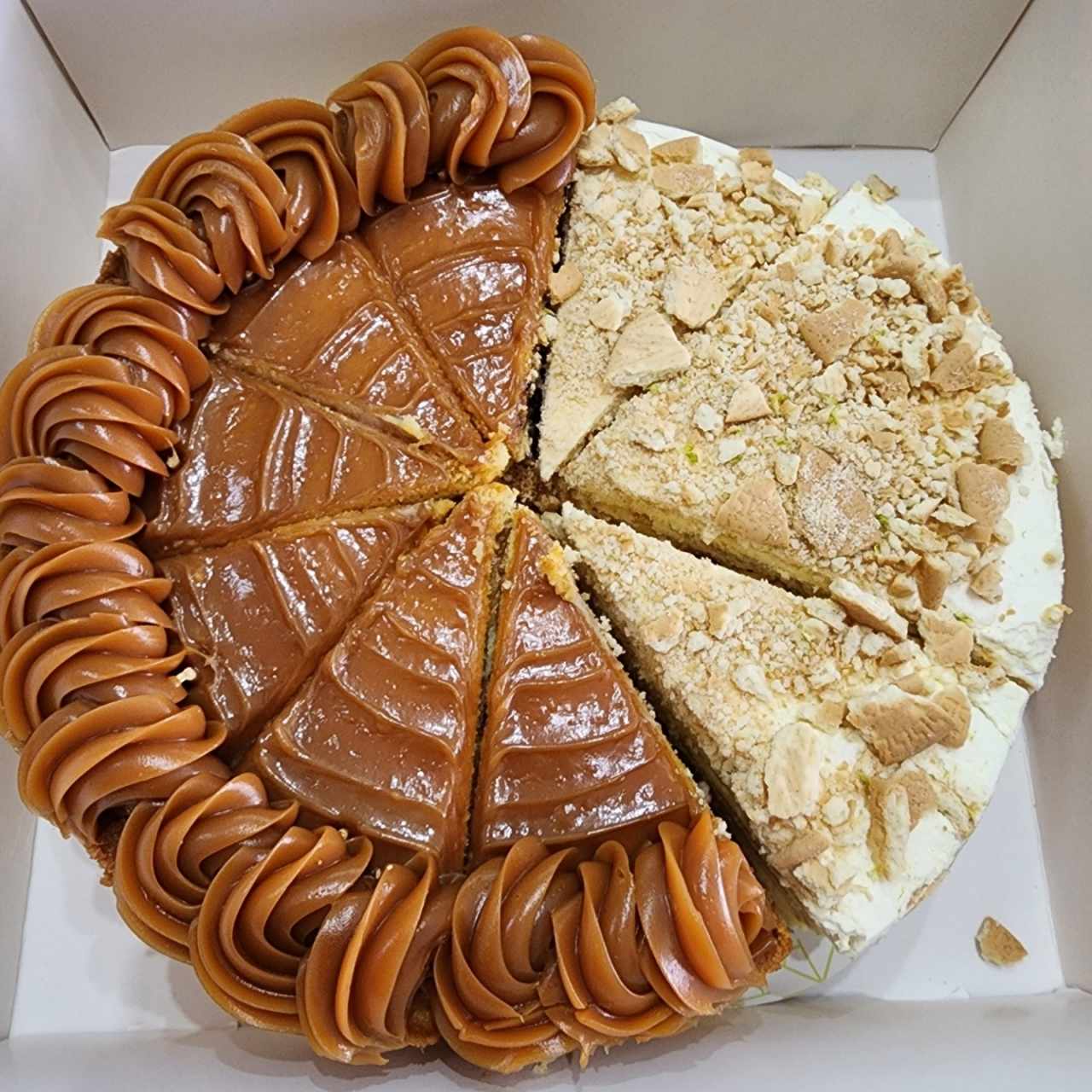 Cheese de milcapas (milhoja) + cheesecake de marquesa de limón 