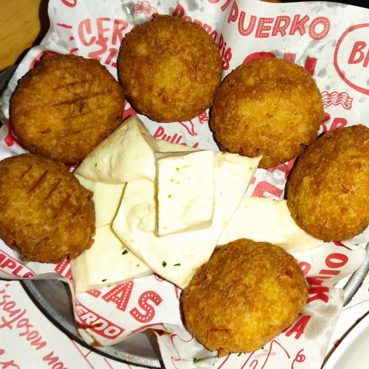 Arepitas de Chicharrón