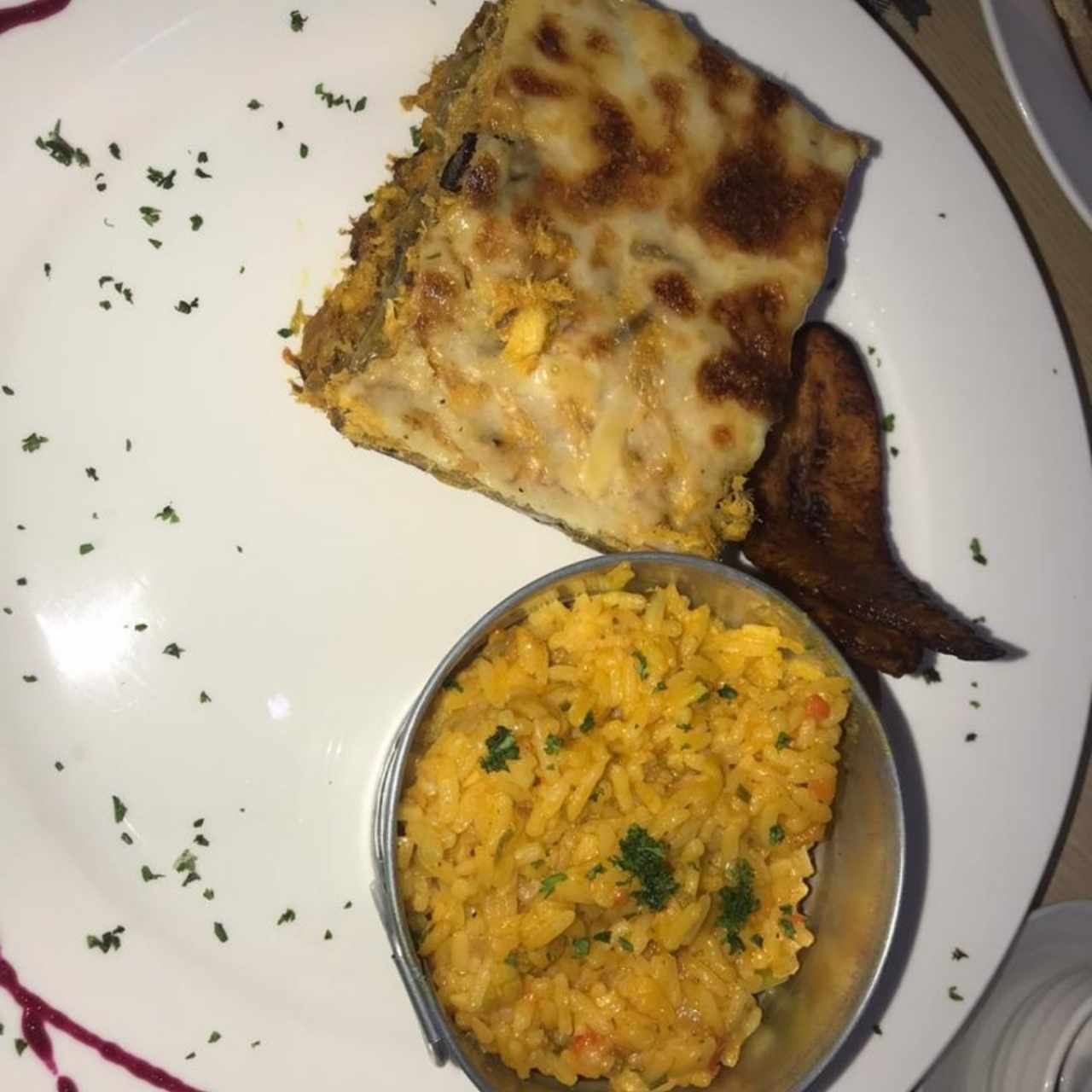 Pastel de Chucho con Arroz Amarillo, Excelente