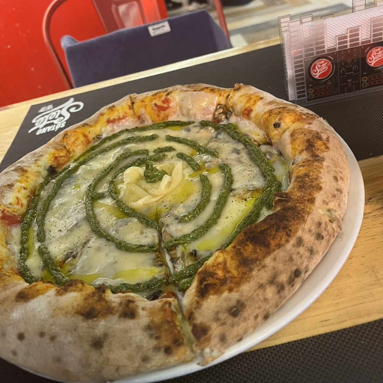 Provolone funghi