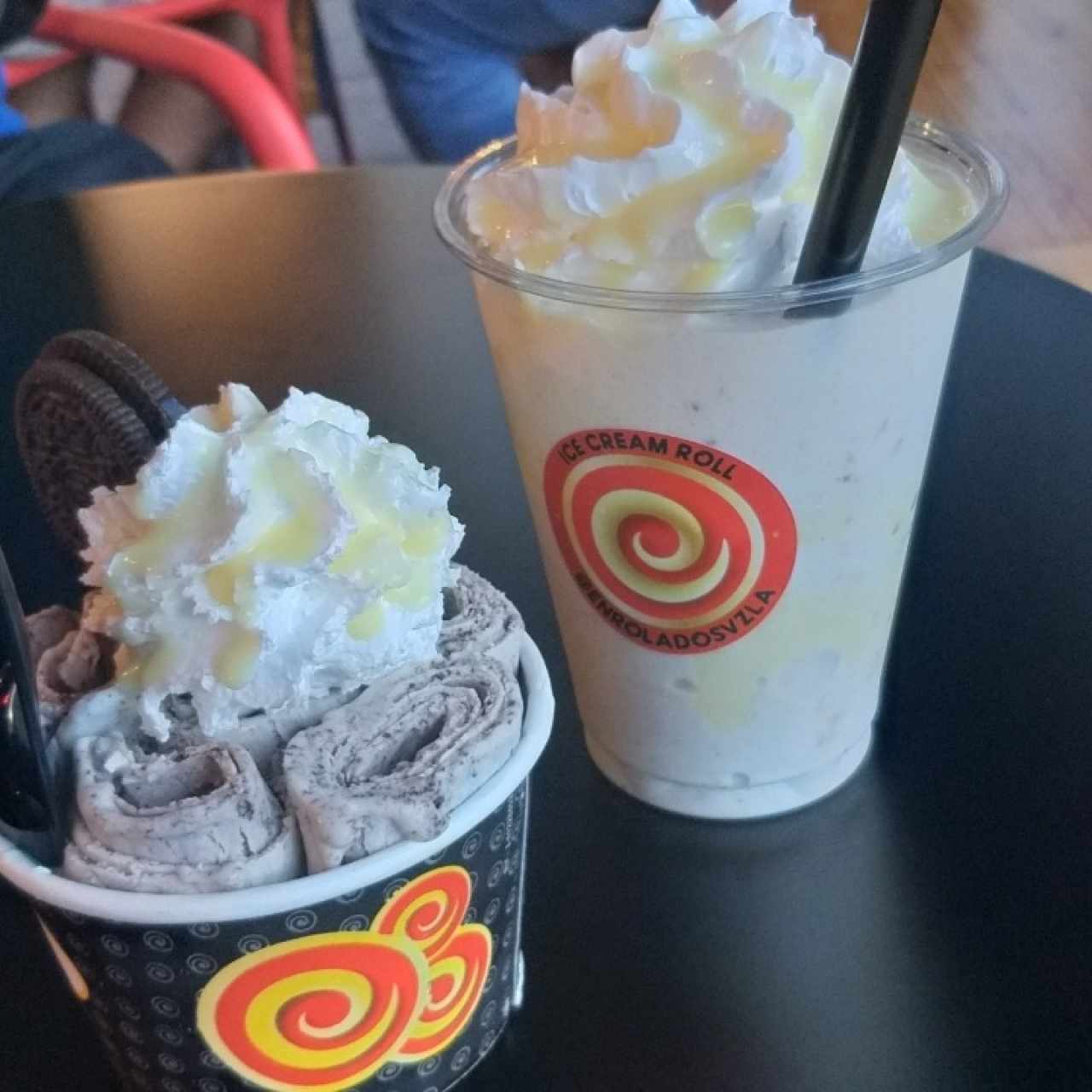 Helado cheese cake oreo y milkshakes tres leches 