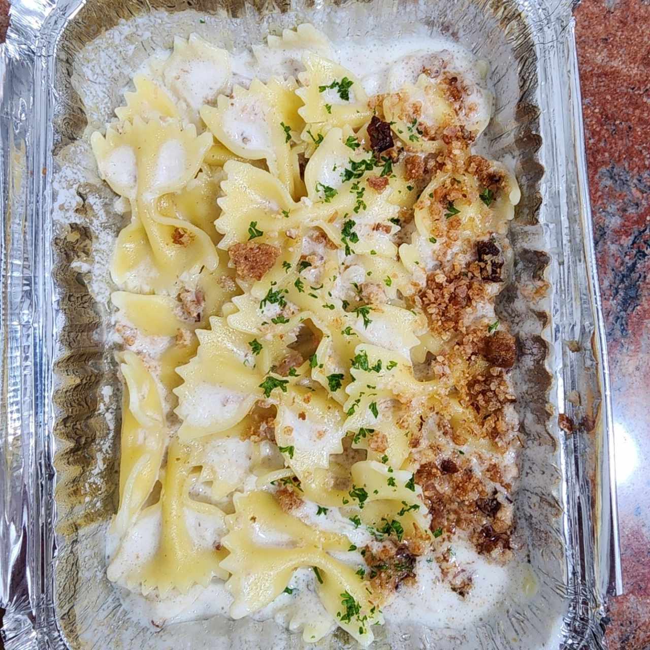 Farfale carbonara