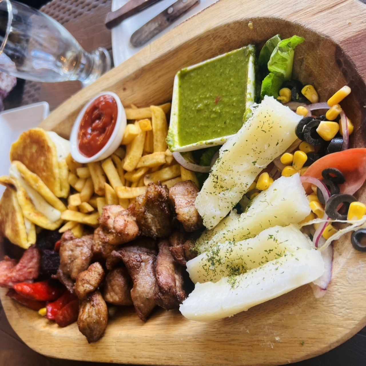Bandeja surtida para dos o tres personas