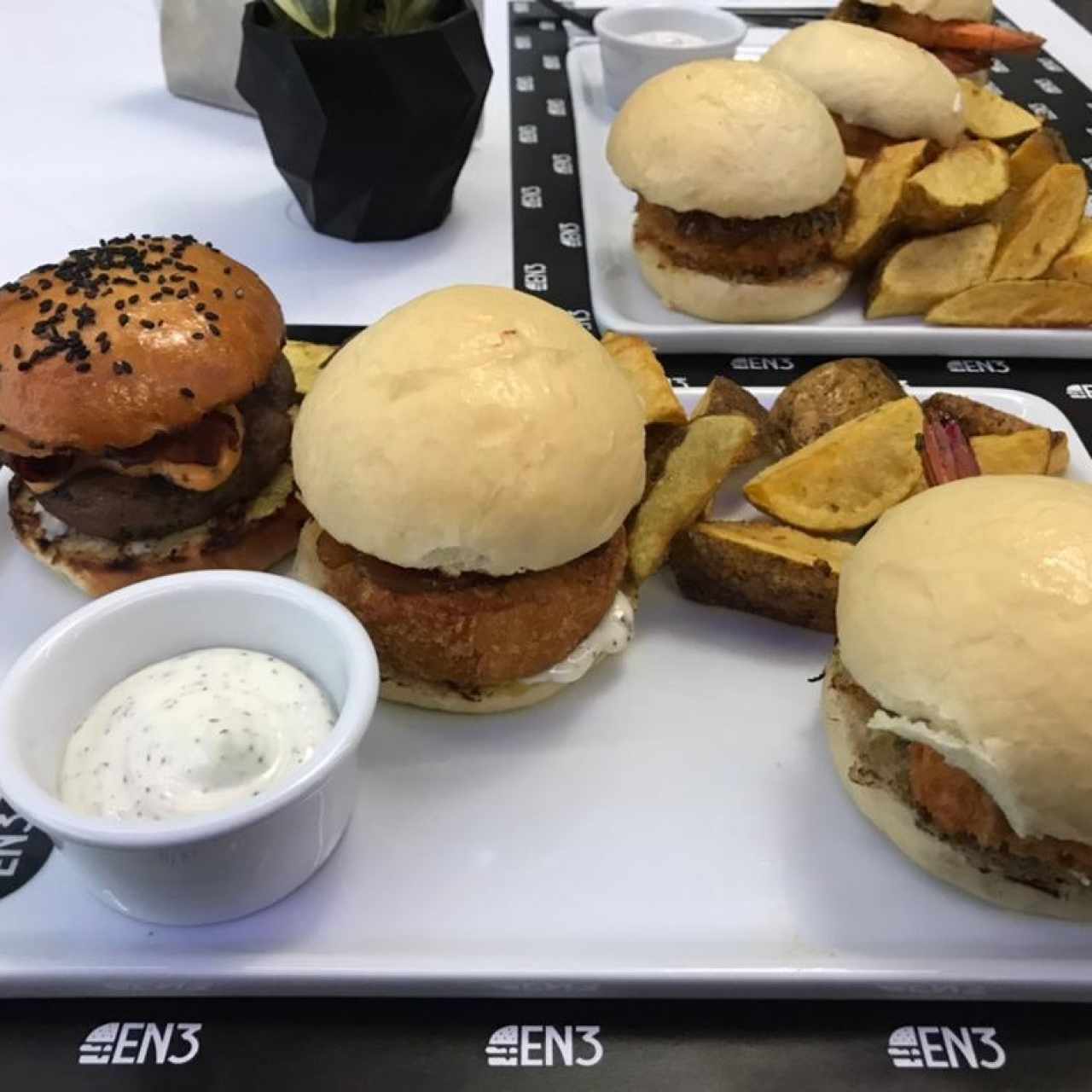 Trío de Hamburguesas