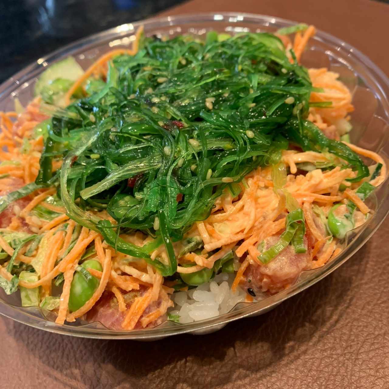 poke con atun spicy y camarones 
