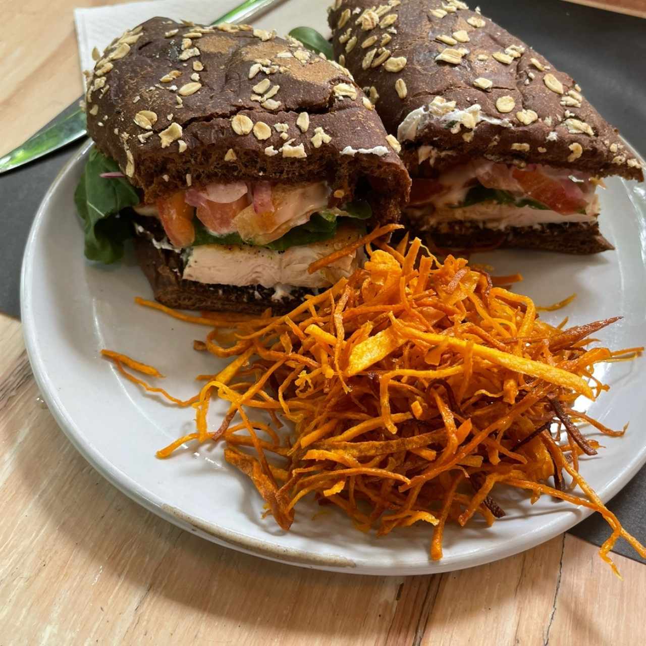 Sandwich de pollo. 