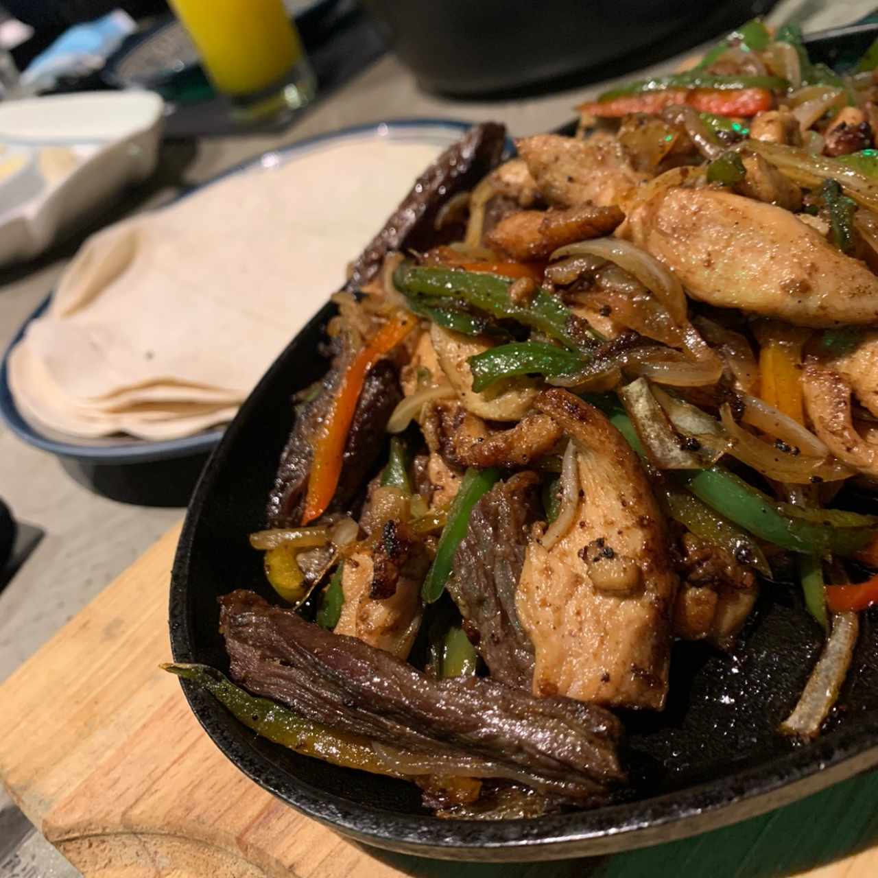 Fajitas de carne y pollo 