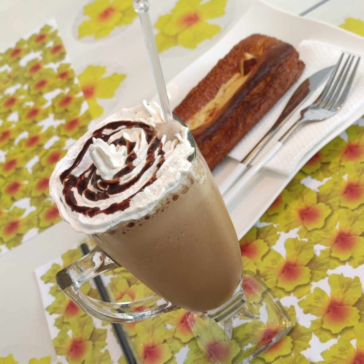 Frappuccino Moka y Danesa de Queso